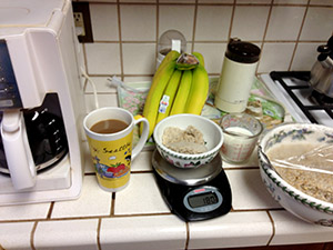 Coffee, steel-cut Irish oatmeal, banana, 1% milk 357 cals.